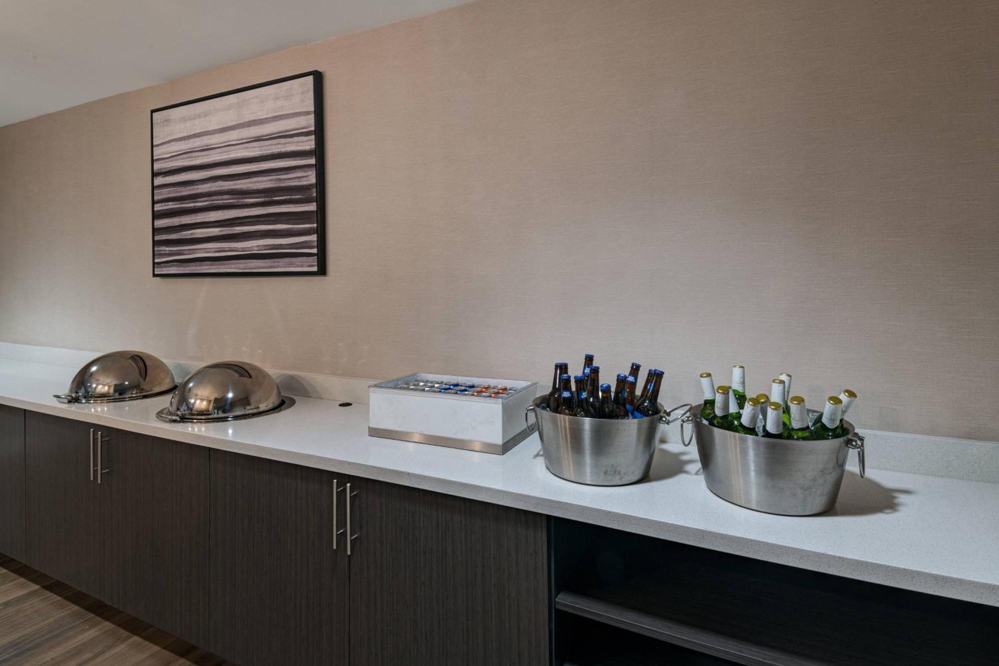 Airport Hotel