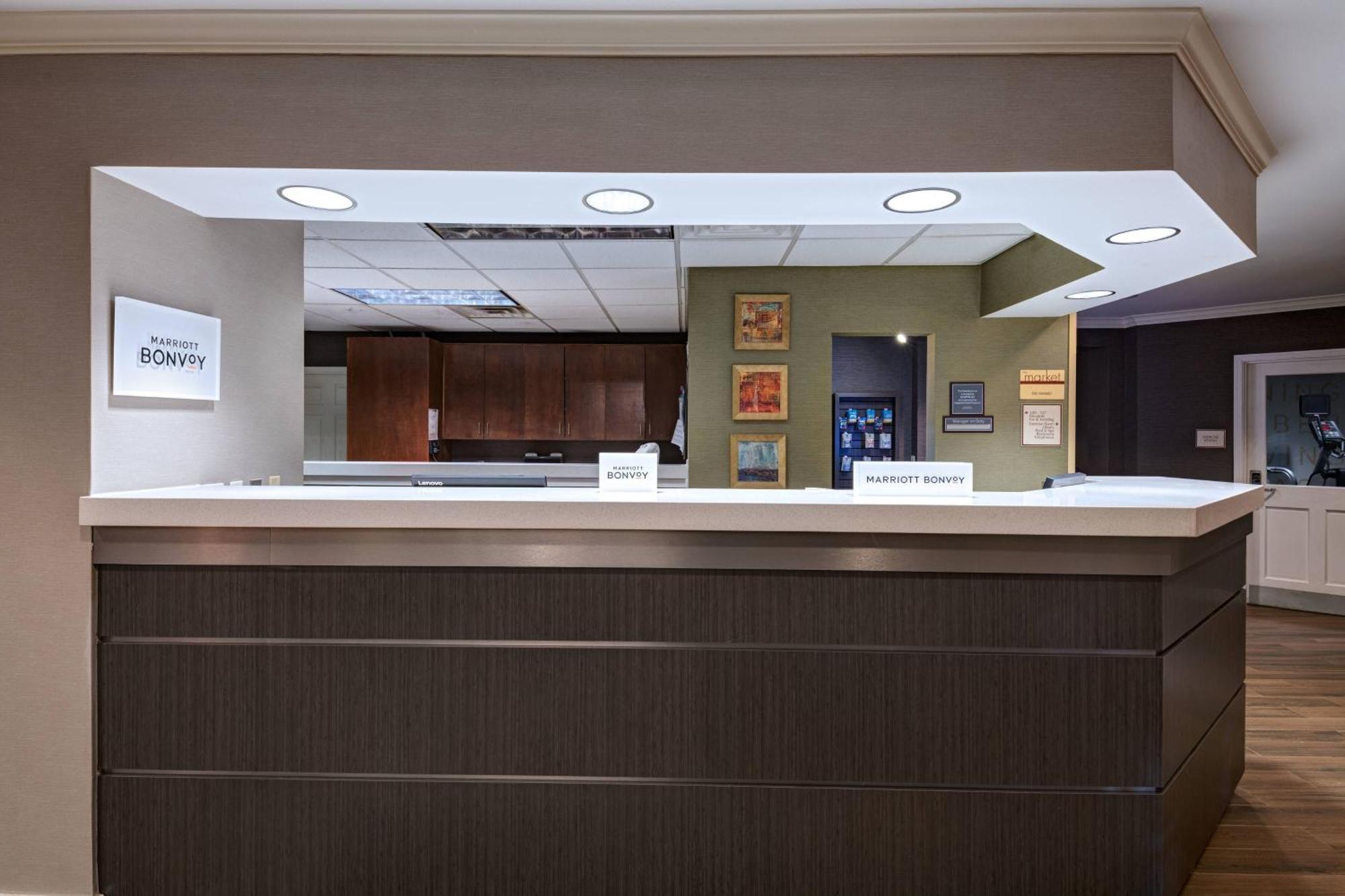 Hotel Airport Shreveport